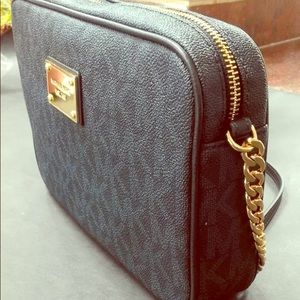 MK Jet Set EW Large Saffiano Baltic Gold Crossbody